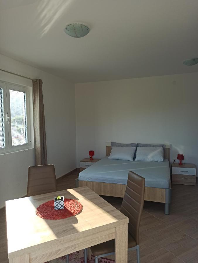 Lastva Holliday Rooms Будва Екстер'єр фото
