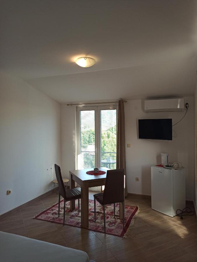 Lastva Holliday Rooms Будва Екстер'єр фото