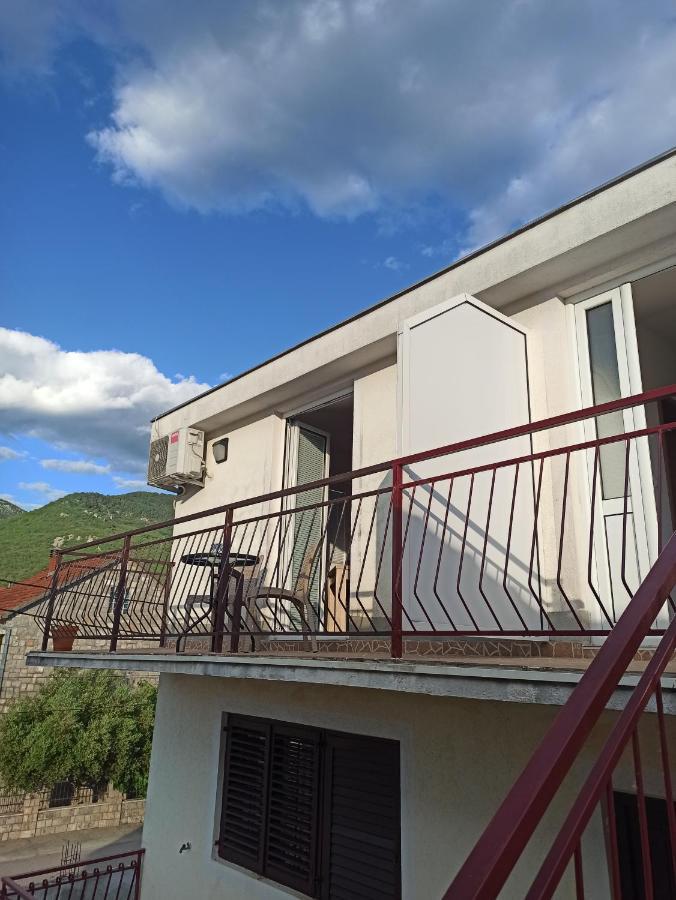 Lastva Holliday Rooms Будва Екстер'єр фото